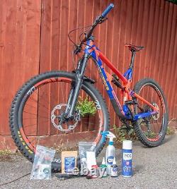 £10k Intense Carbine Factory 29 Carbon Full Suspension Mountain Bicycle MTB
