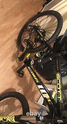 Carbon fibre full suspension mountain bike