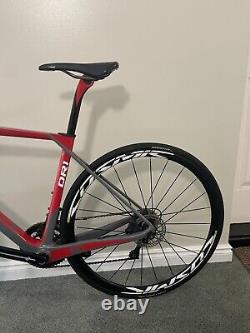 Dolan DR1, Medium, Full Carbon Road Bike, Campag Potenza