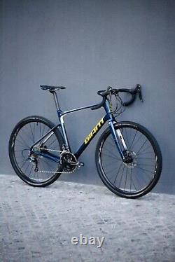 Full carbon gravel bicycle Giant advanced revolt 3 ML mechanical/hydraulic disc