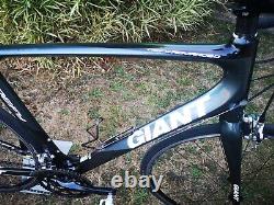 Giant Defy Advanced 3 Full Carbon Road Bike Shimano 105 20 Speed