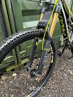 Pivot Mach 6 series 2 Carbon fibre moutain bike full suspension