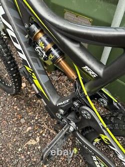 Pivot Mach 6 series 2 Carbon fibre moutain bike full suspension