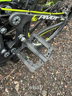 Pivot Mach 6 series 2 Carbon fibre moutain bike full suspension