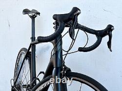 Road bicycle full carbon specialized Tarmac 58 cm shimano 105
