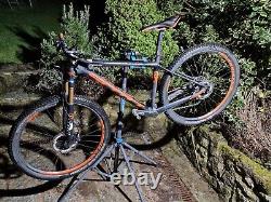 Scott Scale 700SL Lightweight 9kg (with pedals) Carbon XC Race Bike 11 Speed Med